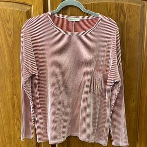 NWOT Zenana Outfitters Red & White Striped Knit Top size s/m